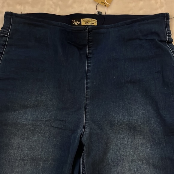 NWT Suzanne Betro flare pull-on jeans size 10 - Picture 7 of 7